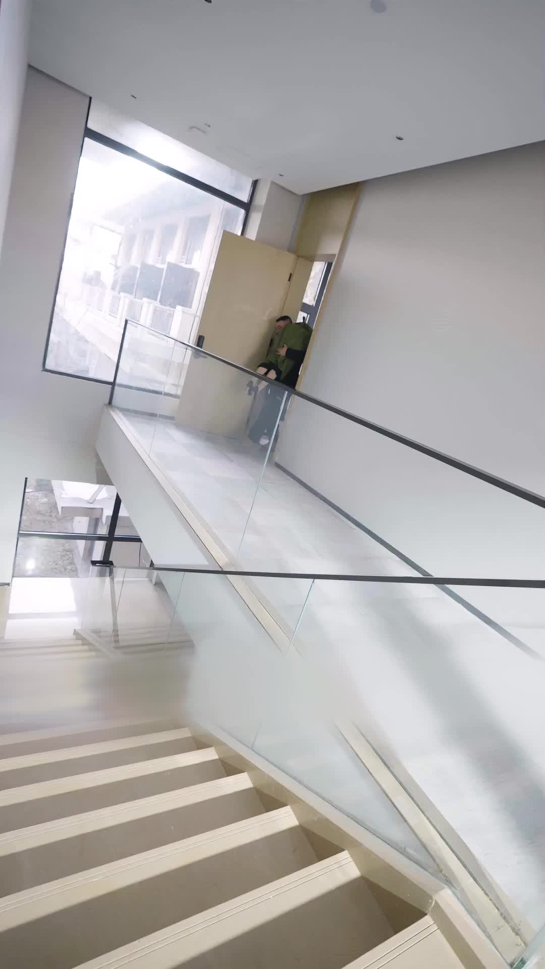 Episode 20 - CEO, Those Twins Look Like You